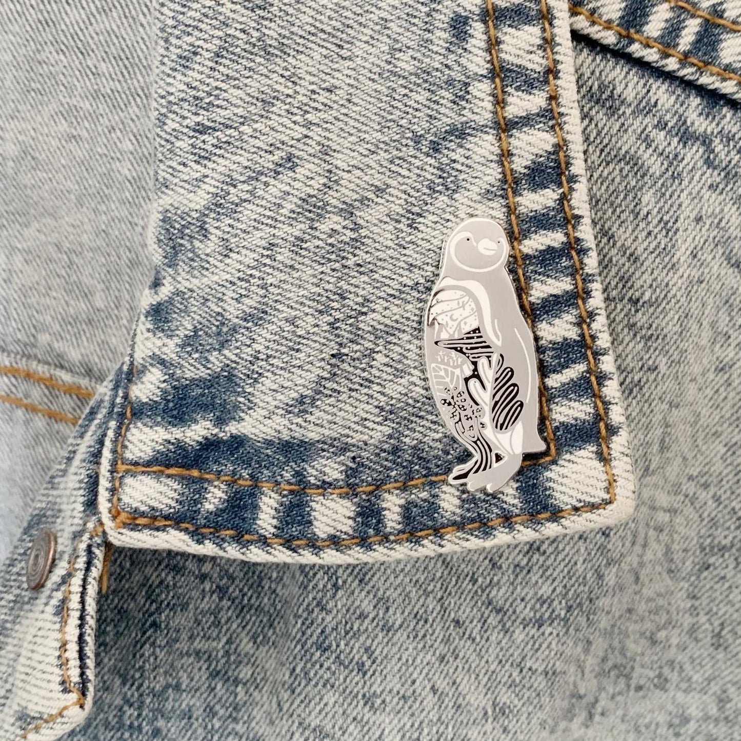 Penguin enamel pin Brooches & Lapel Pins
