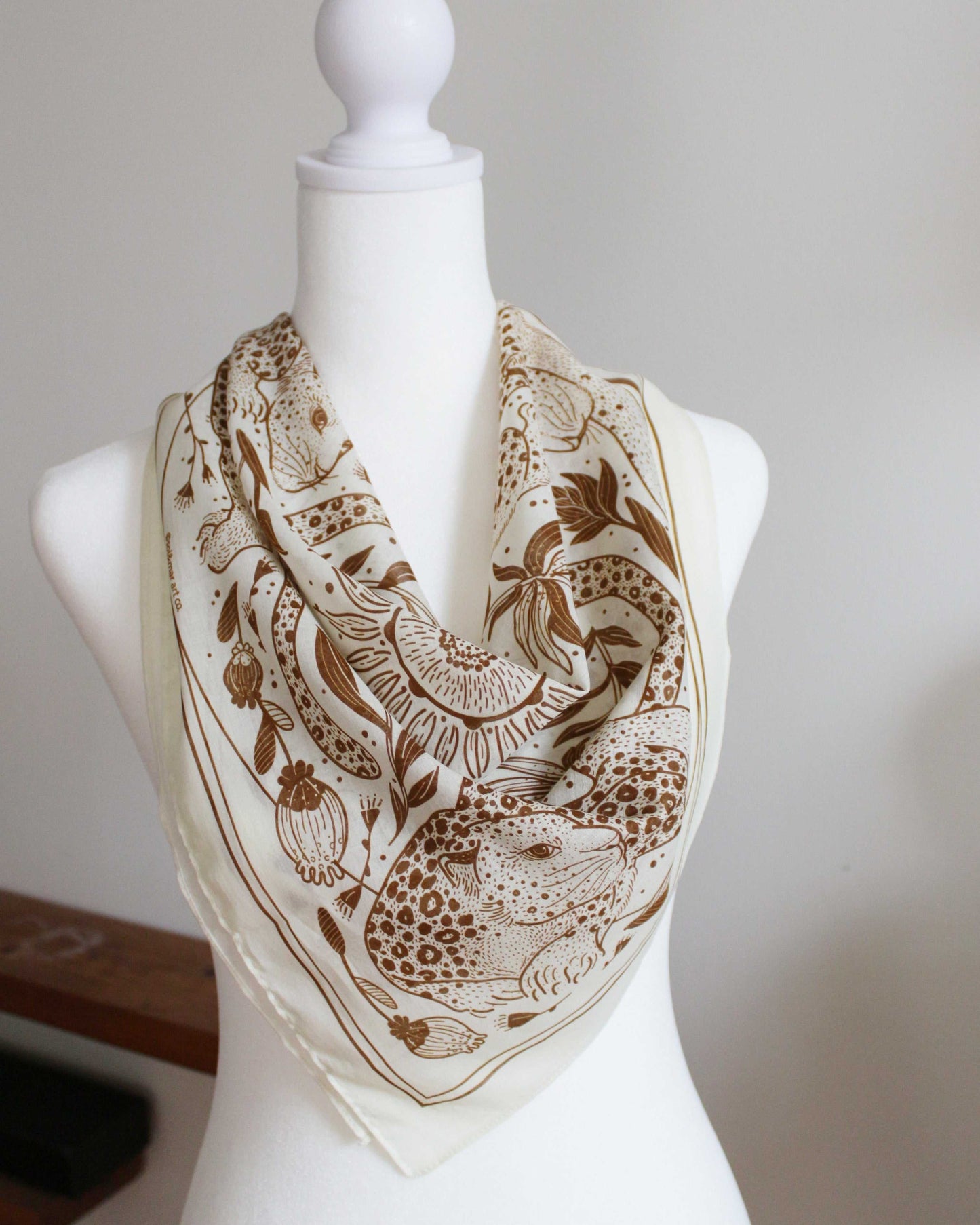 Leopard Tote Bag + Bandana Gift Set (Off-white) Tote bag