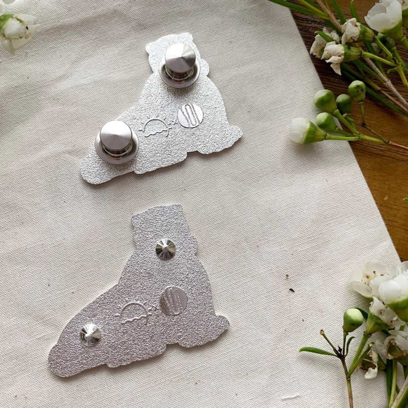 Snow Leopard Enamel Pin Brooches & Lapel Pins