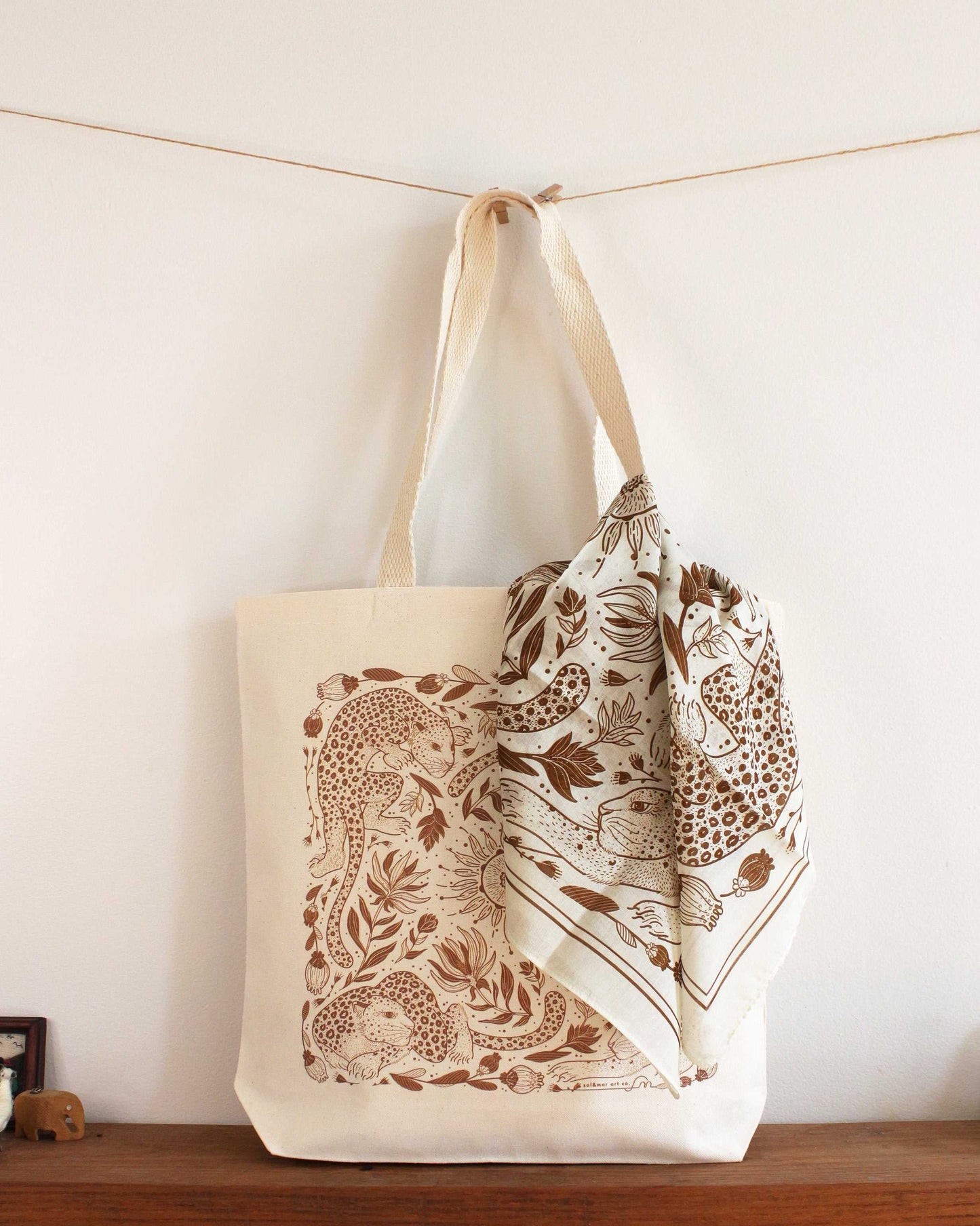 Leopard Tote Bag + Bandana Gift Set (Off-white) Tote bag