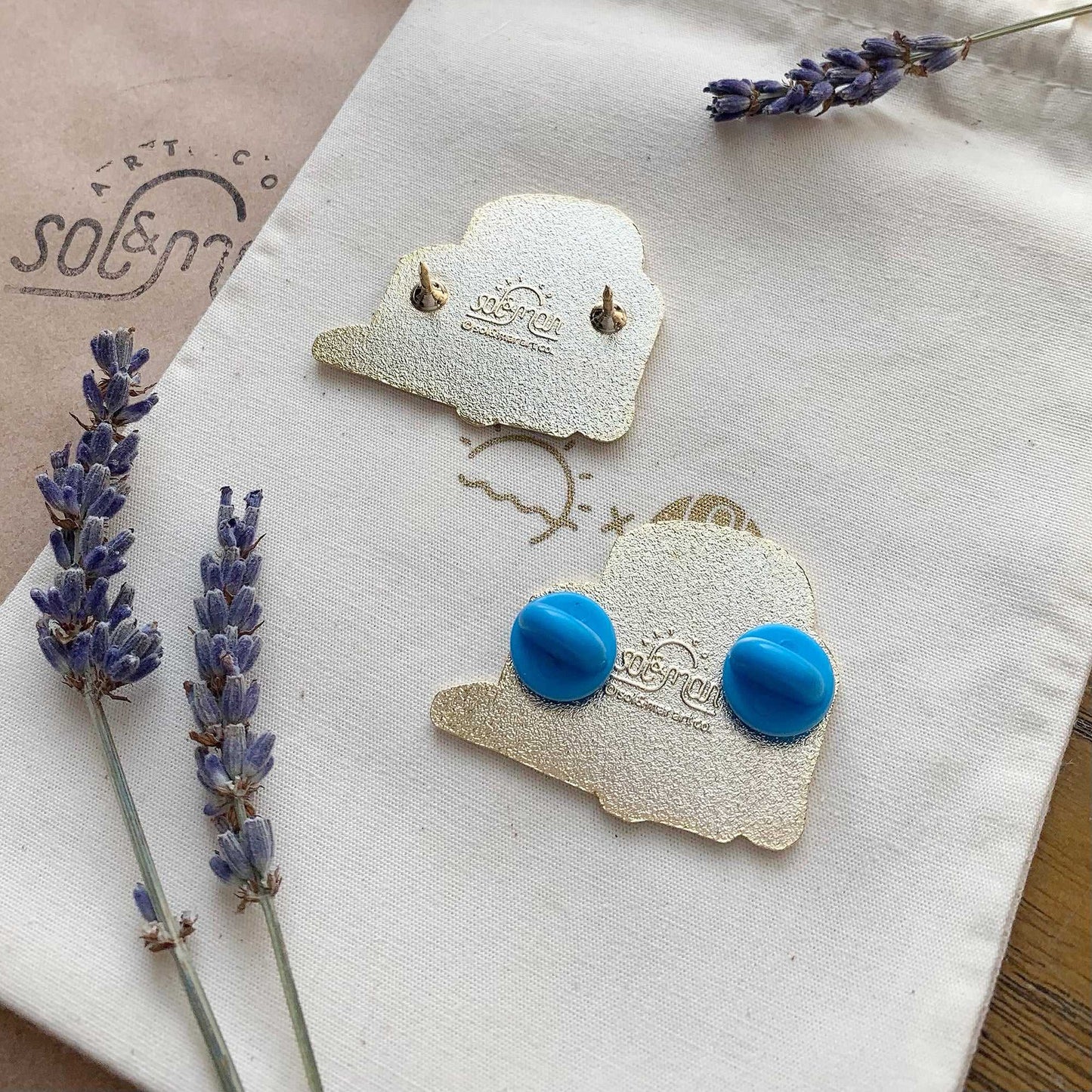 Polar Bear with Aurora enamel pin Brooches & Lapel Pins