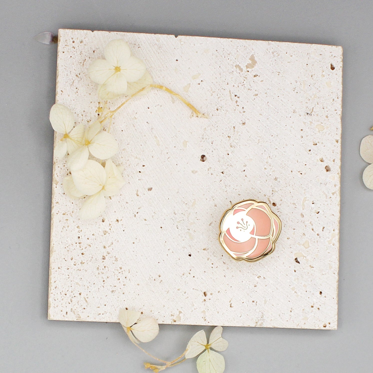 Rose Enamel pin (pink) Brooches & Lapel Pins