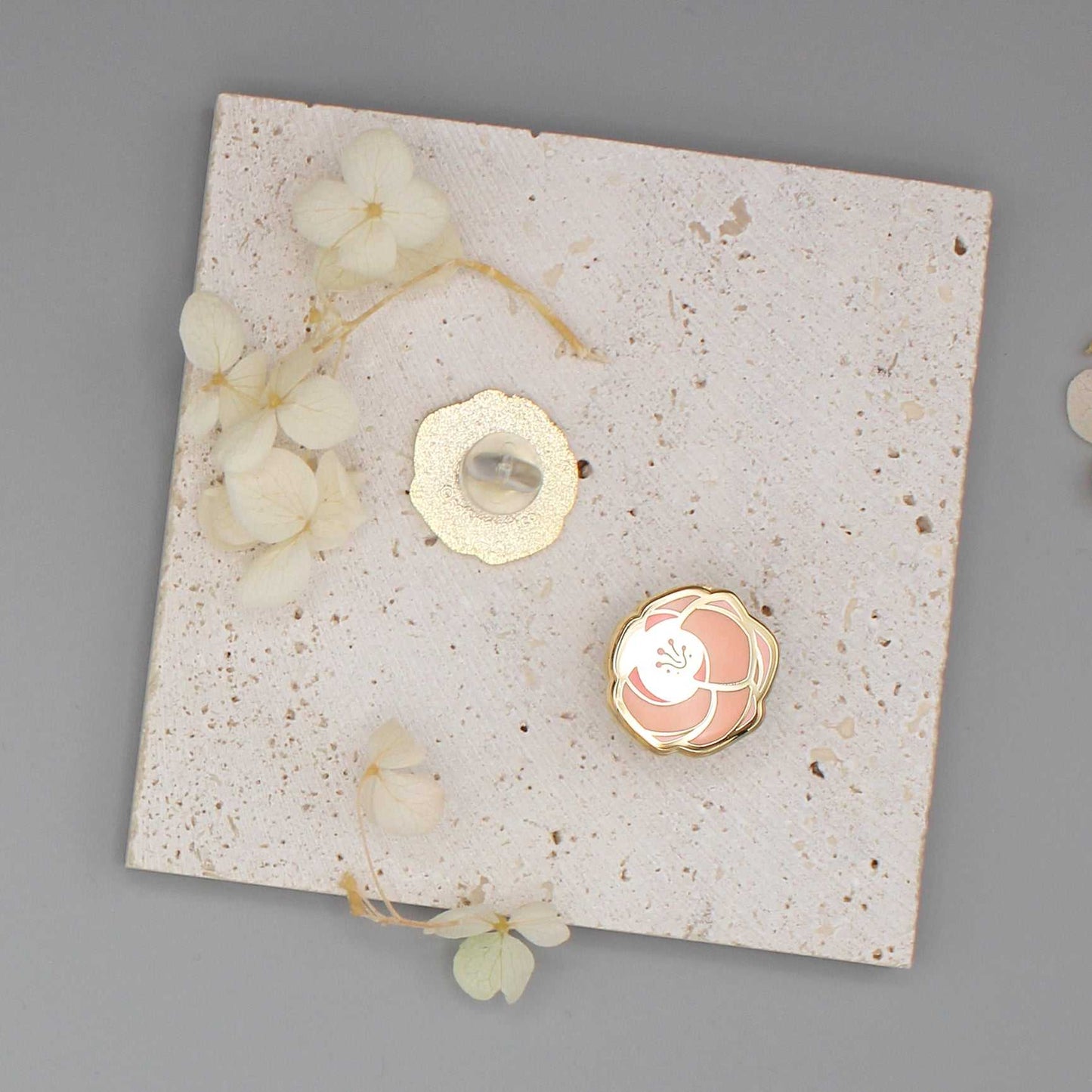 Rose Enamel pin (pink) Brooches & Lapel Pins