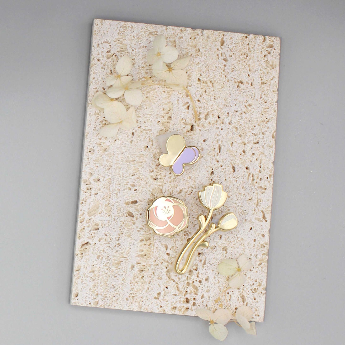 Rose Enamel pin (pink) Brooches & Lapel Pins