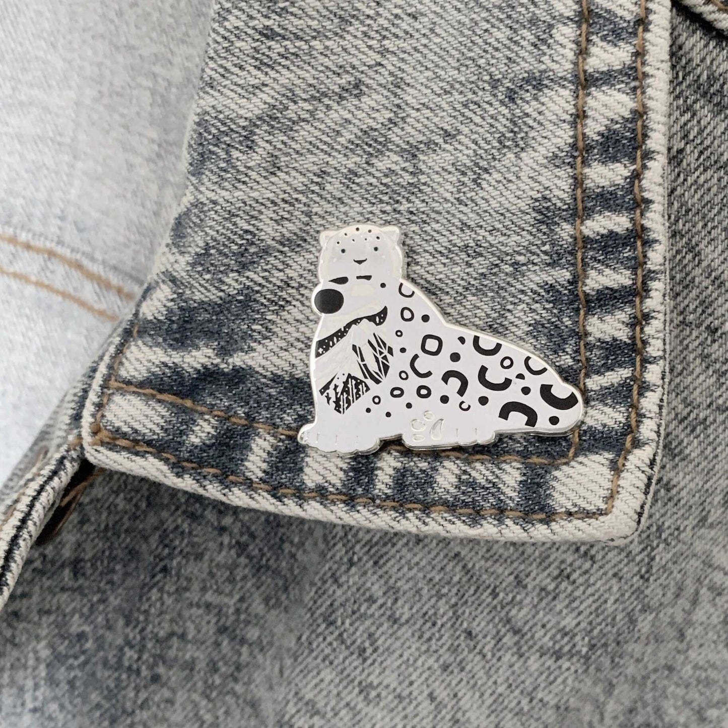 Snow Leopard Enamel Pin Brooches & Lapel Pins
