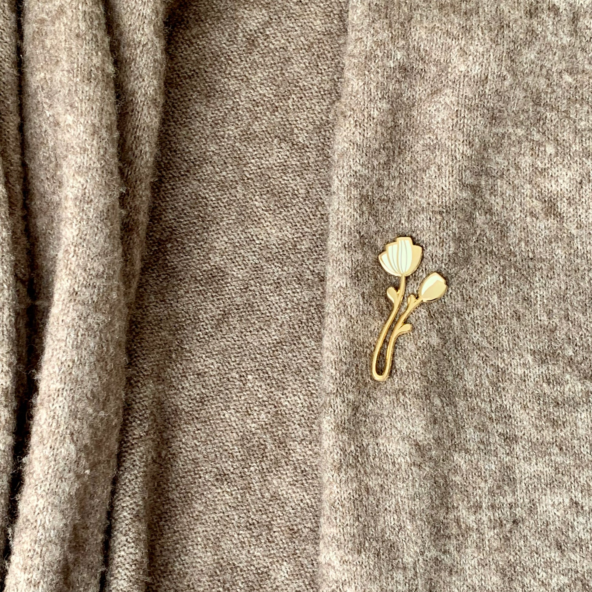 Peony Enamel Pin (off-white) Brooches & Lapel Pins