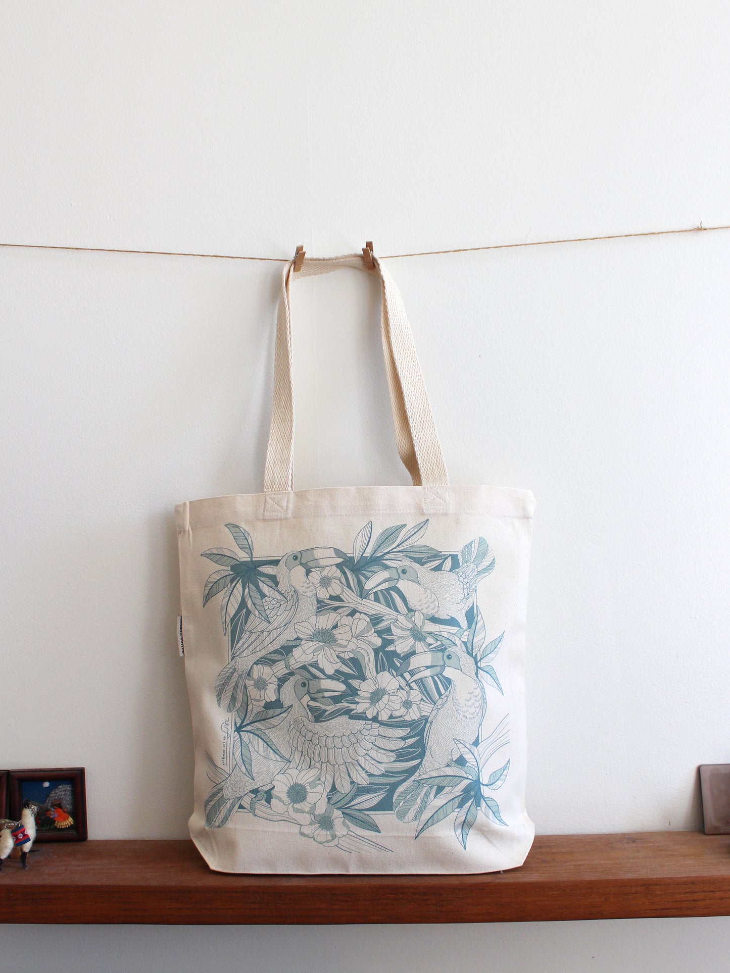 Toucan in the Floral Jungle Canvas Tote bag