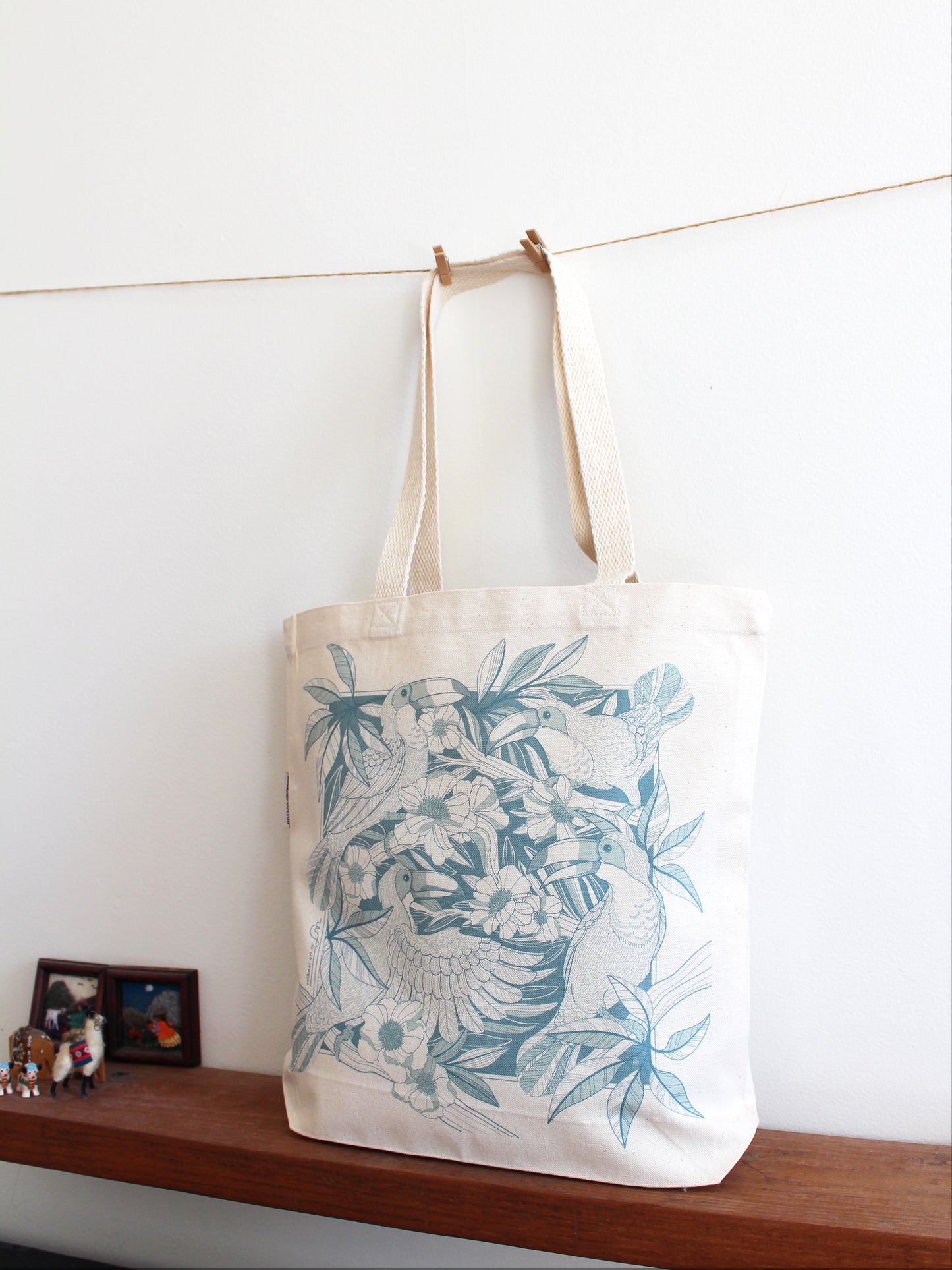 Toucan in the Floral Jungle Canvas Tote bag