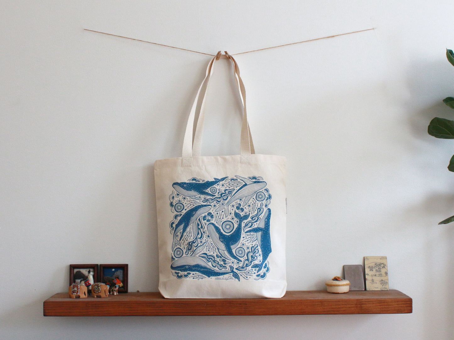 Whale tote bag + Bandana Gift set (Off-white)
