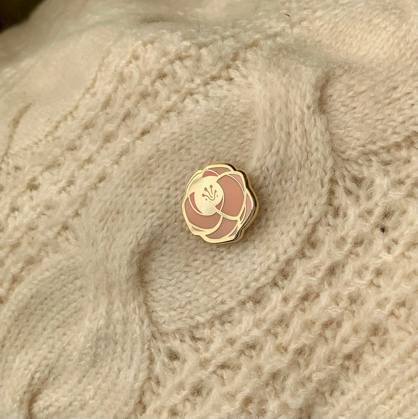 Rose Enamel pin (pink)